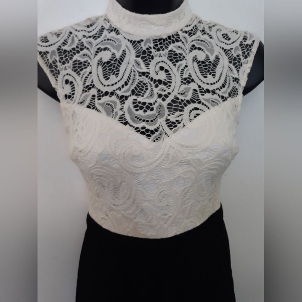 B. Darlin lace top romper - Picture 4 of 5